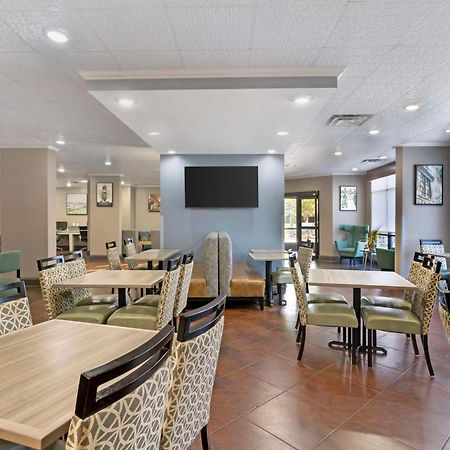Best Western Plus Savannah Airport Inn&Suites Pooler Bagian luar foto