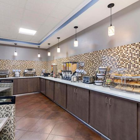 Best Western Plus Savannah Airport Inn&Suites Pooler Bagian luar foto