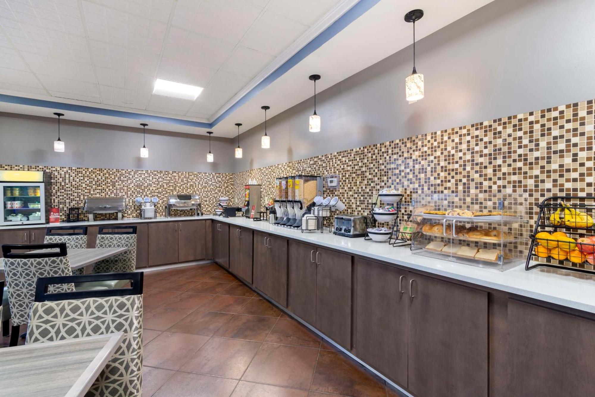 Best Western Plus Savannah Airport Inn&Suites Pooler Bagian luar foto