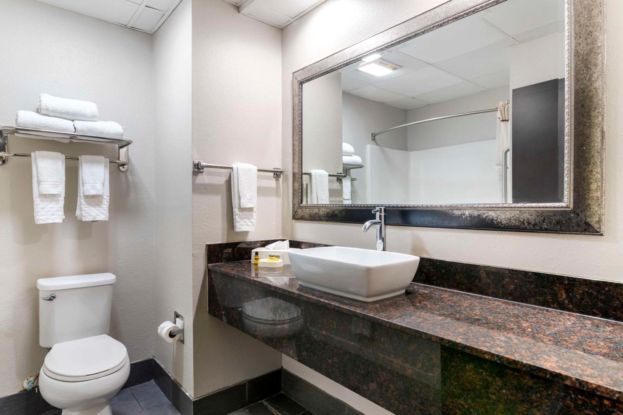 Best Western Plus Savannah Airport Inn&Suites Pooler Bagian luar foto