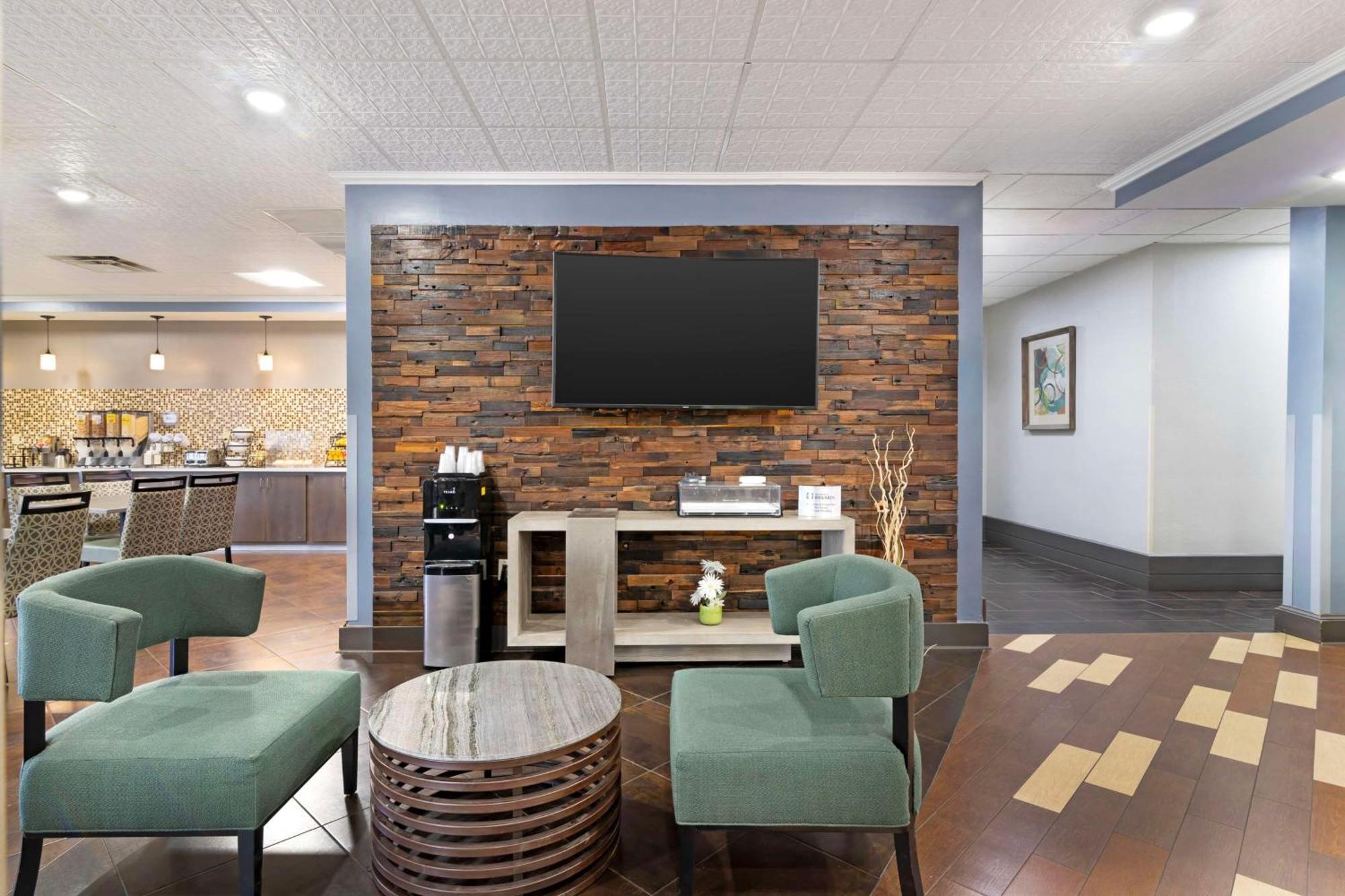 Best Western Plus Savannah Airport Inn&Suites Pooler Bagian luar foto